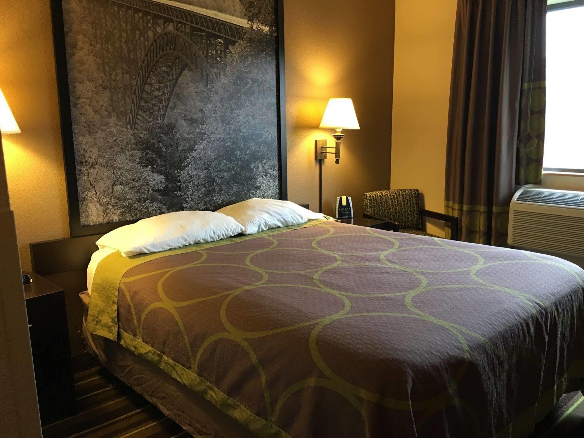 ซูเปอร์ 8 บาย วินด์แฮม เวสตัน เวสต์เวอร์จิเนีย Hotel Weston ภายนอก รูปภาพ
