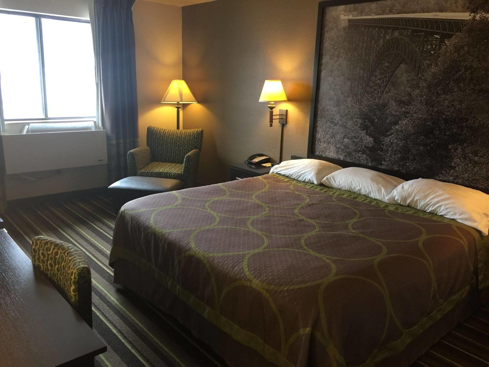 ซูเปอร์ 8 บาย วินด์แฮม เวสตัน เวสต์เวอร์จิเนีย Hotel Weston ภายนอก รูปภาพ