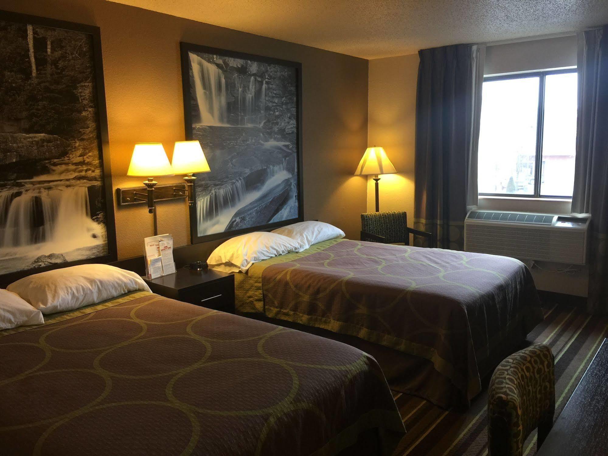 ซูเปอร์ 8 บาย วินด์แฮม เวสตัน เวสต์เวอร์จิเนีย Hotel Weston ภายนอก รูปภาพ